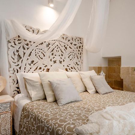 Maison Blanc Остуни Екстериор снимка