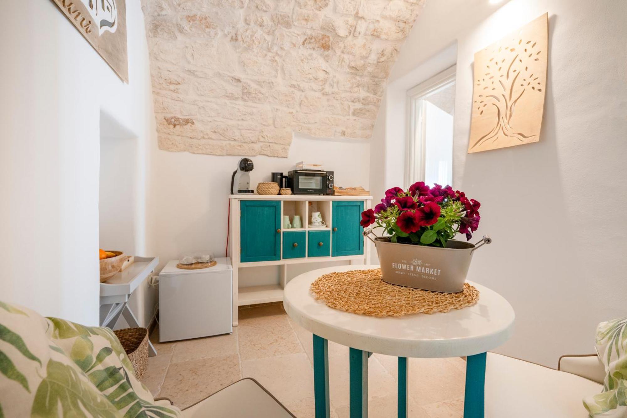 Maison Blanc Остуни Екстериор снимка