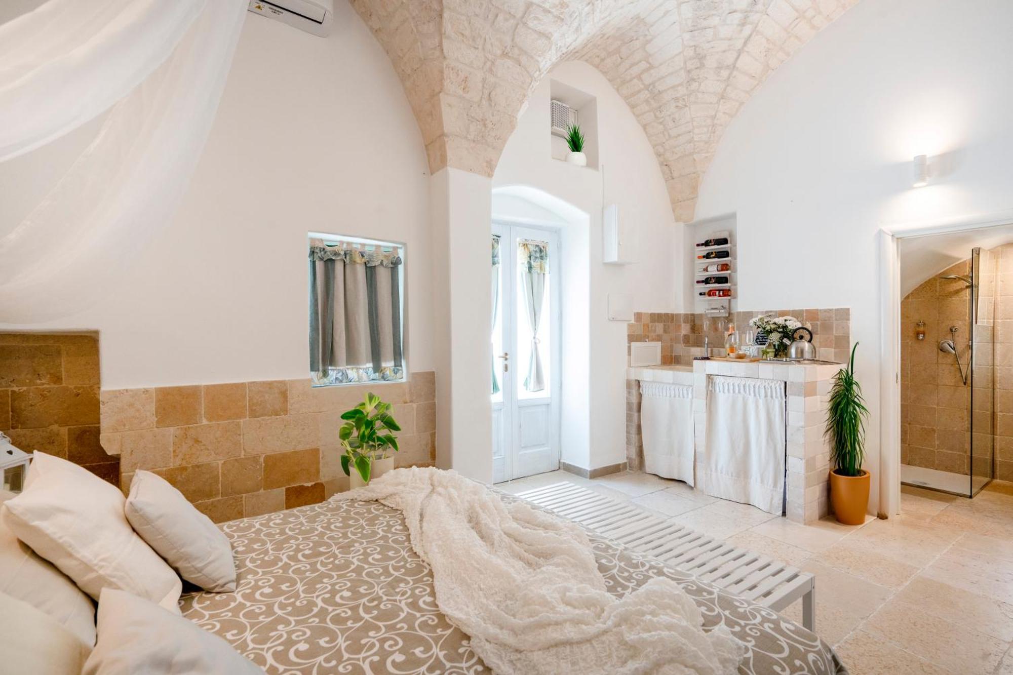 Maison Blanc Остуни Екстериор снимка